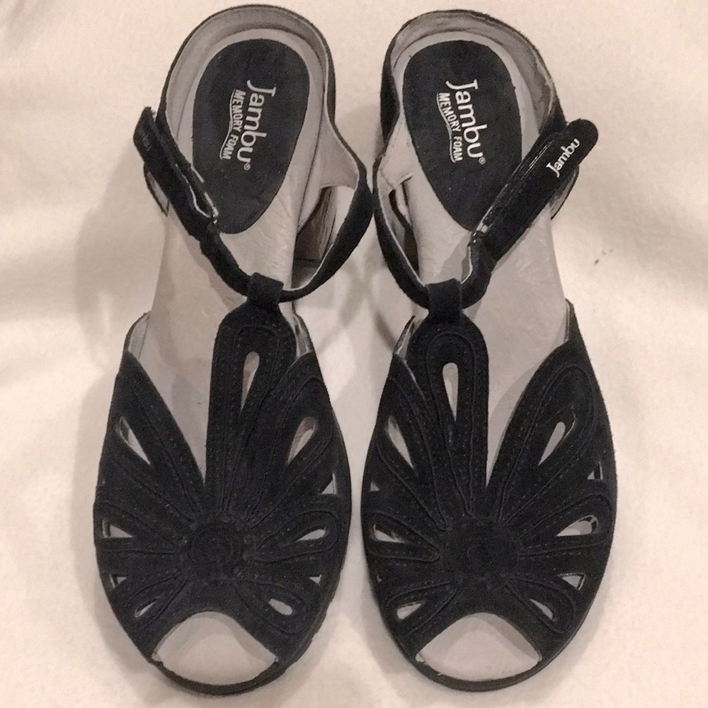 Never worn Jambu black suede sandals.